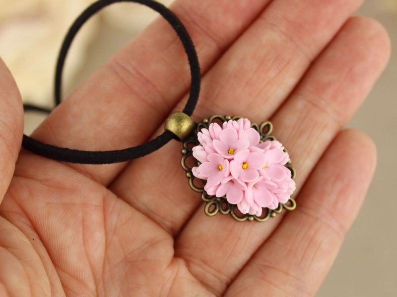 Кулон з рожевим бузком на шнурочку 2045 фото